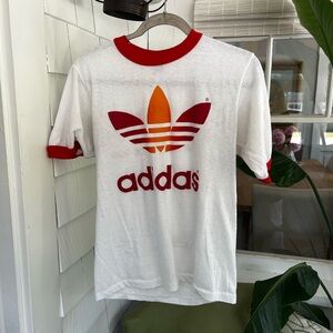 Vintage Adidas Men’s Tshirt